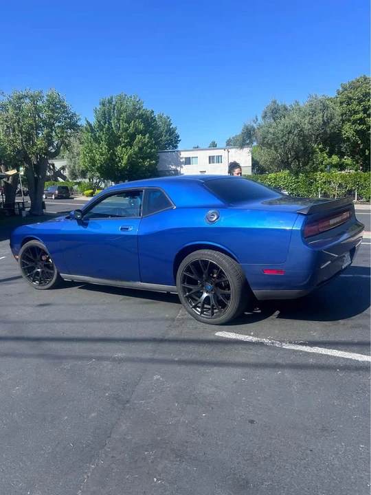 2010 Dodge Challenger 3rd Gen - Image 4 of 16