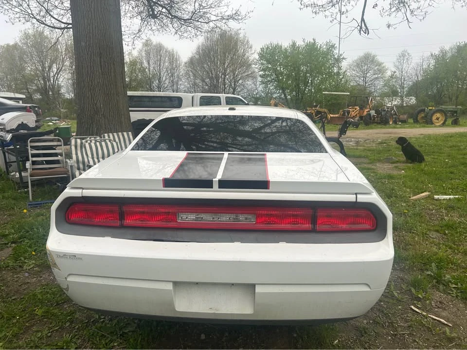 2010 Dodge Challenger 3rd Gen - Image 3 of 11