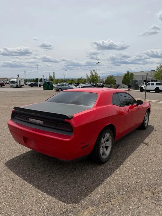 2010 Dodge Challenger 3rd Gen - Image 3 of 8