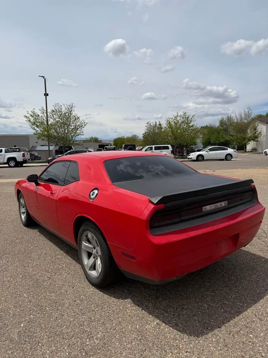 2010 Dodge Challenger 3rd Gen - Image 4 of 8
