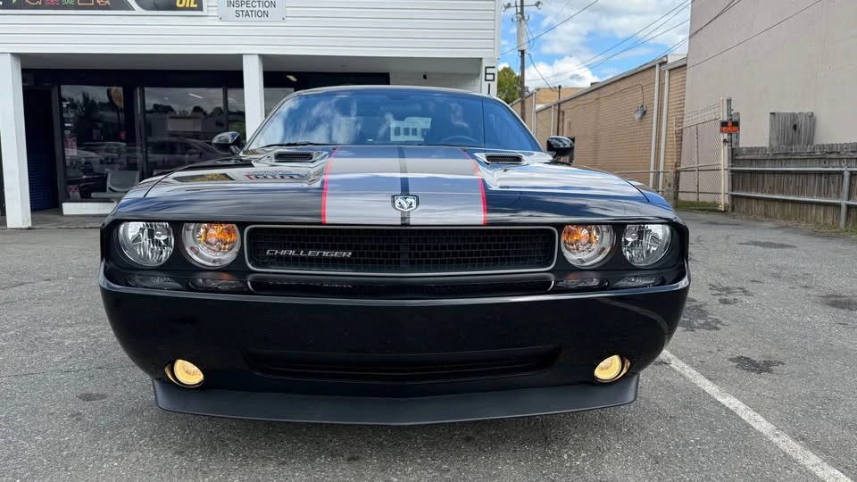 2010 Dodge Challenger 3rd Gen - Image 8 of 17