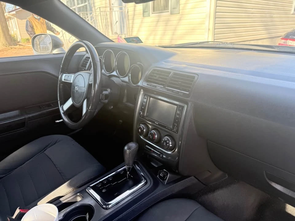 2010 Dodge Challenger SRT8 & 392 3rd Gen - Image 6 of 9