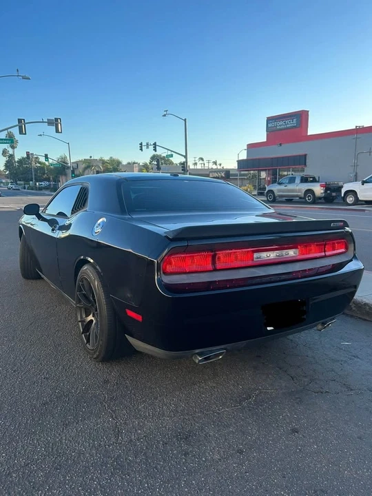 2010 Dodge Challenger SRT8 & 392 3rd Gen - Image 6 of 12