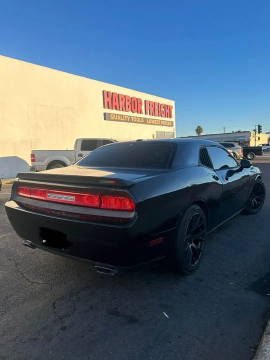 2010 Dodge Challenger SRT8 & 392 3rd Gen - Image 4 of 12