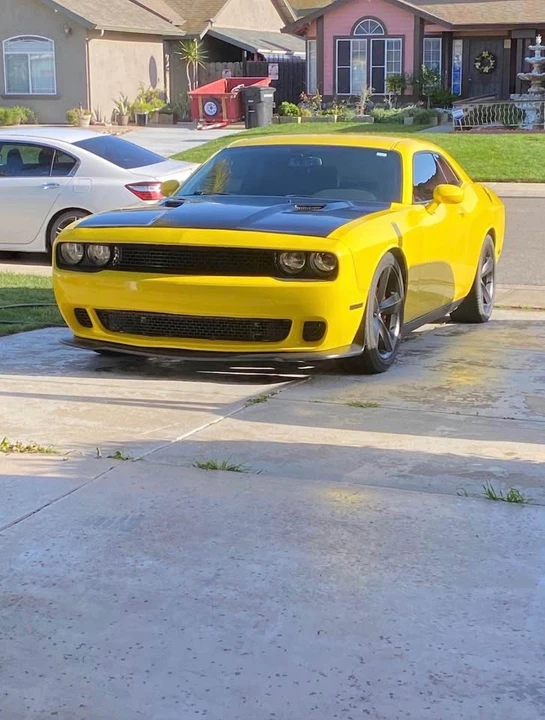 2010 Dodge Challenger SRT8 & 392 3rd Gen - Image 6 of 11