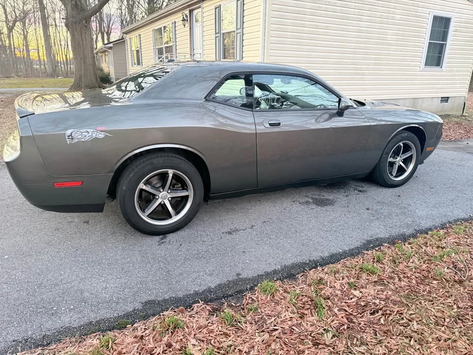 2010 Dodge Challenger SRT8 & 392 3rd Gen - Image 3 of 9