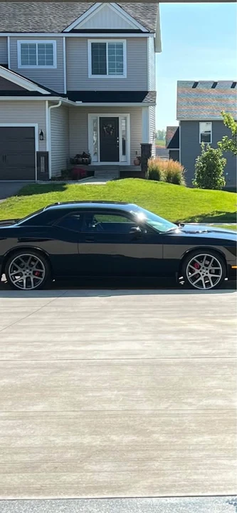 2010 Dodge Challenger SRT8 & 392 3rd Gen - Image 3 of 4