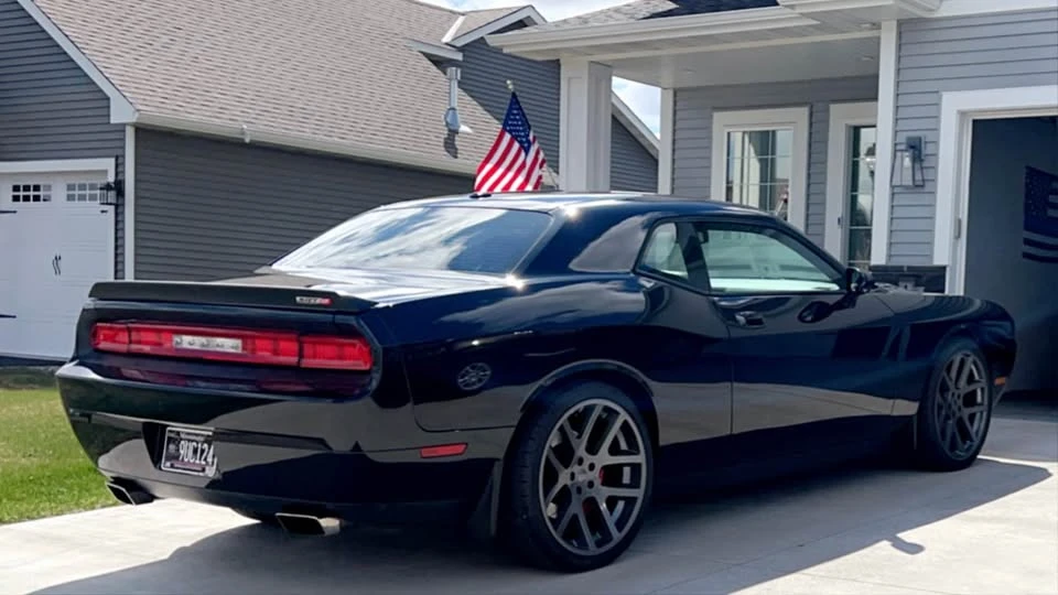 2010 Dodge Challenger SRT8 & 392 3rd Gen - Image 4 of 4