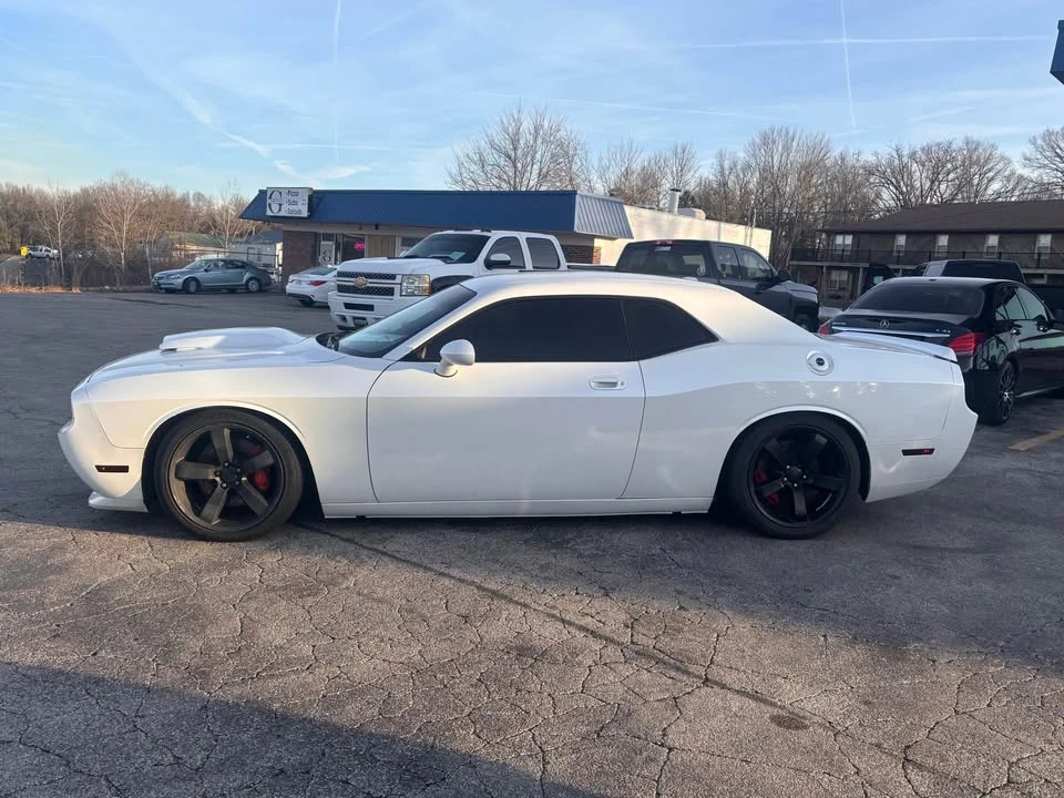 2010 Dodge Challenger SRT8 & 392 3rd Gen - Image 5 of 7