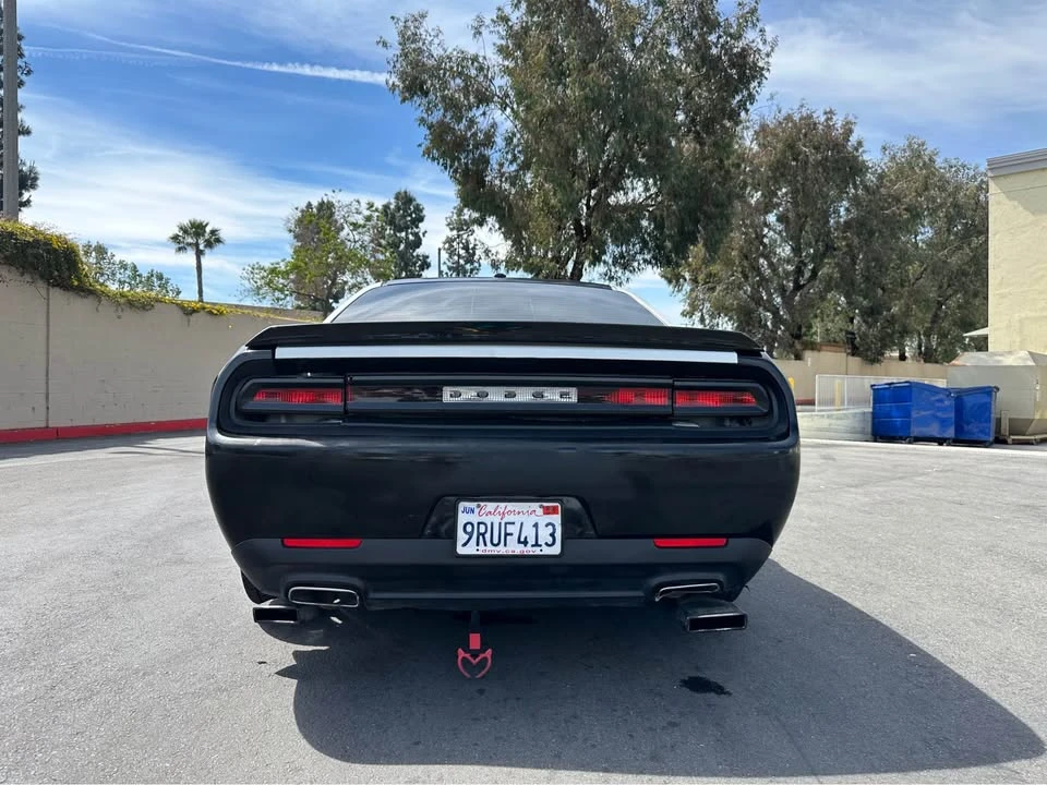 2010 Dodge Challenger 3rd Gen - Image 16 of 20