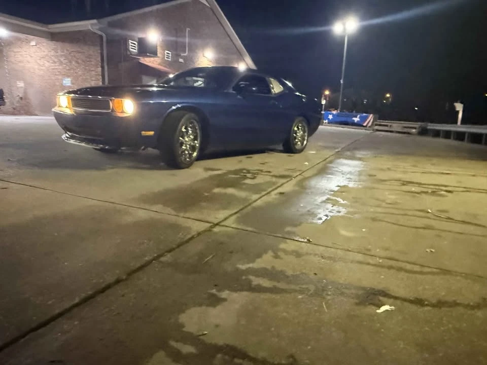2010 Dodge Challenger 3rd Gen - Image 3 of 3
