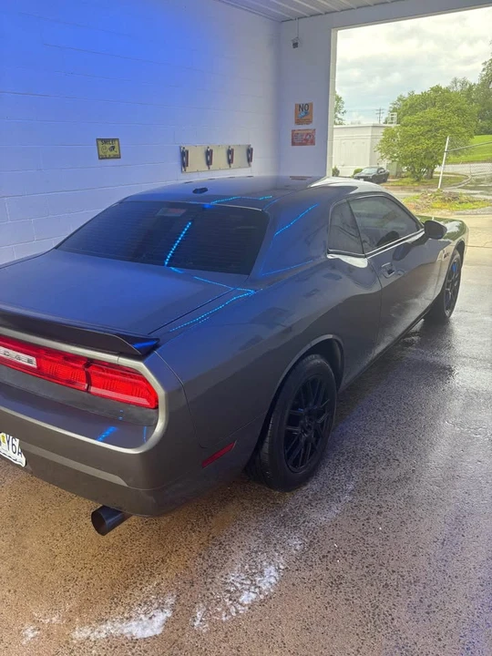 2010 Dodge Challenger 3rd Gen - Image 5 of 12