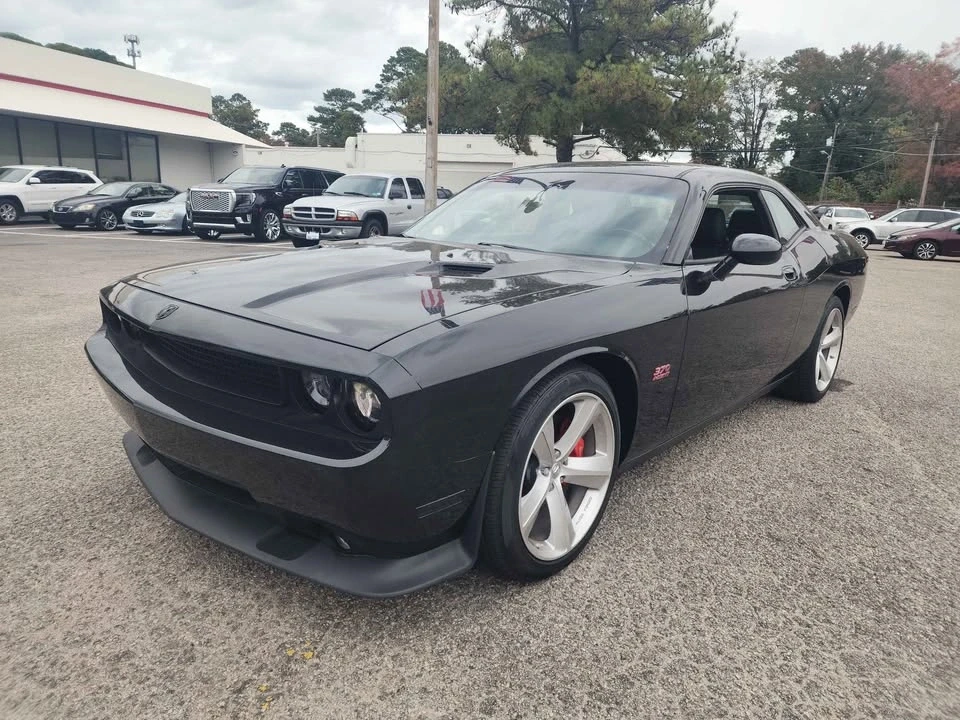 2010 Dodge Challenger SRT8 & 392 3rd Gen - Image 4 of 12