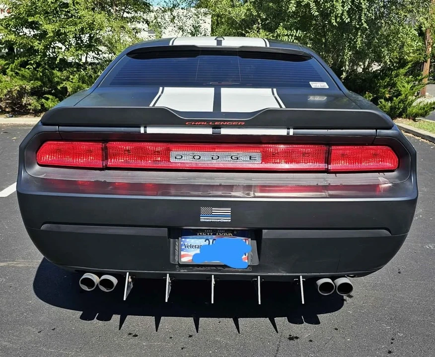 2010 Dodge Challenger 3rd Gen - Image 2 of 14