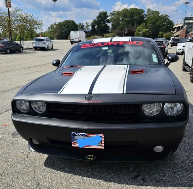 2010 Dodge Challenger 3rd Gen - Image 3 of 14