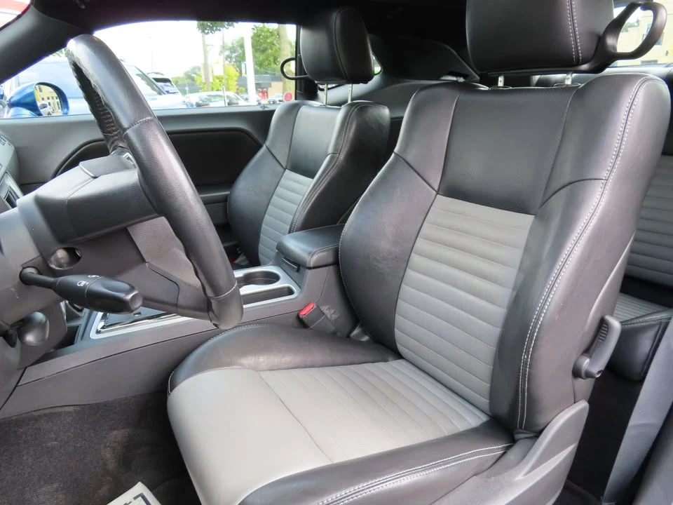 2010 Dodge Challenger 3rd Gen - Image 16 of 20