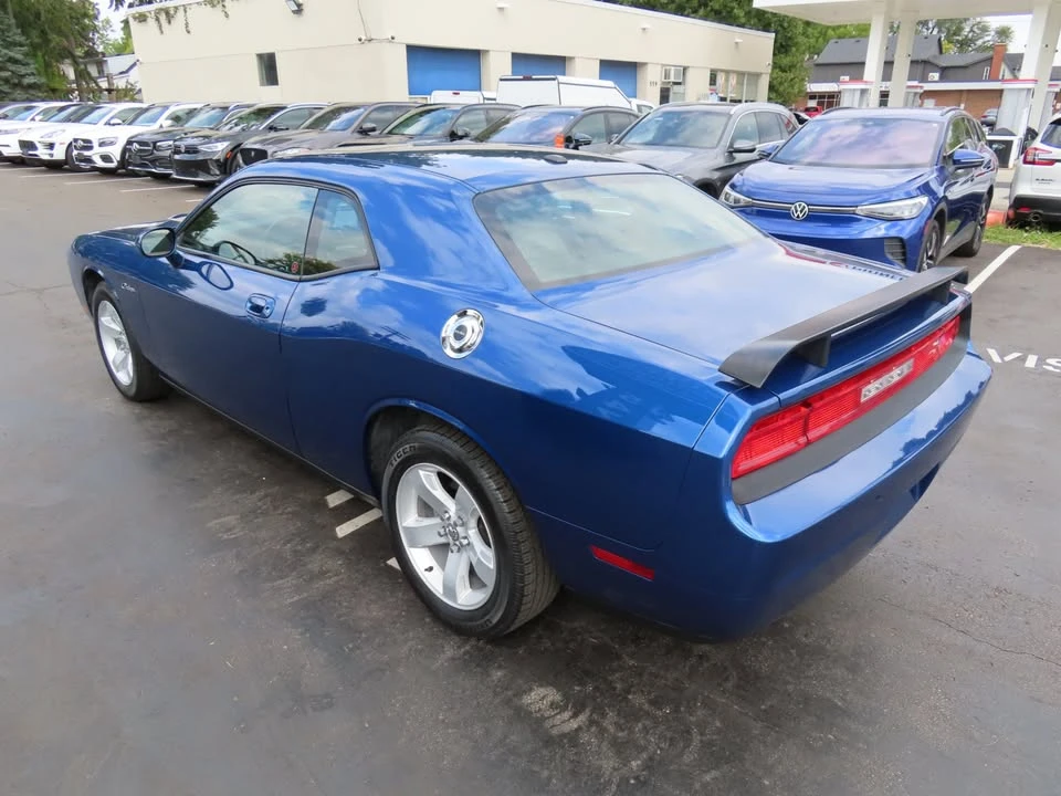 2010 Dodge Challenger 3rd Gen - Image 13 of 20