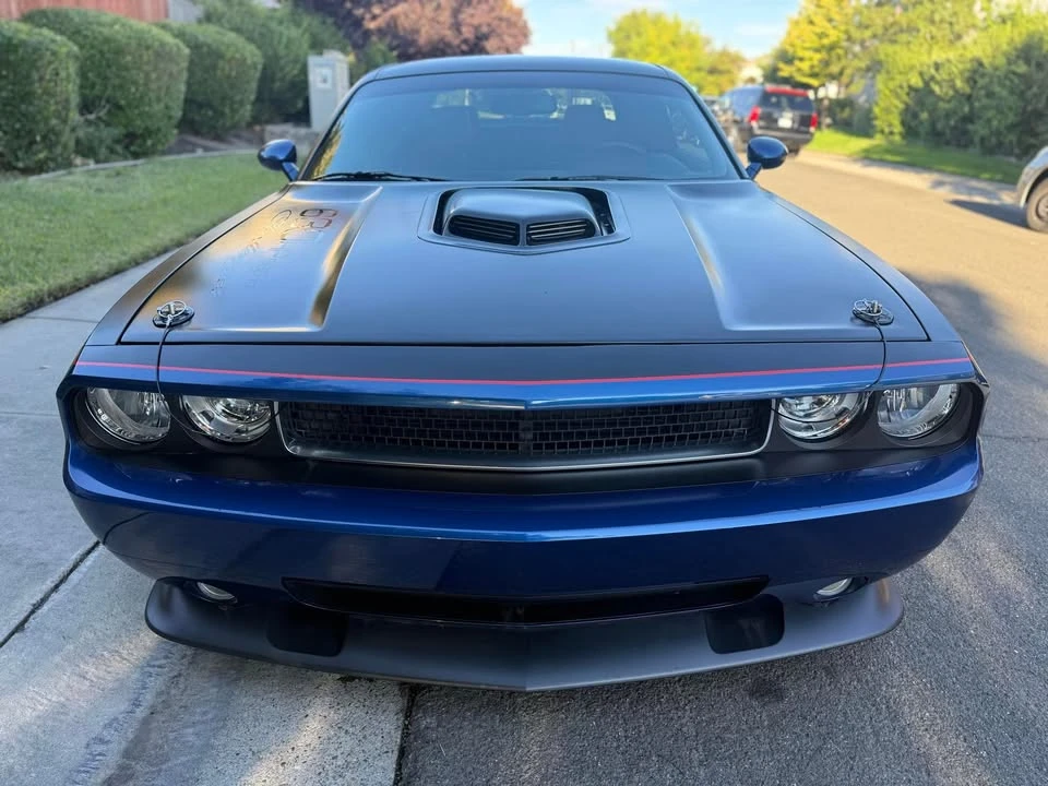 2010 Dodge Challenger 3rd Gen - Image 2 of 17
