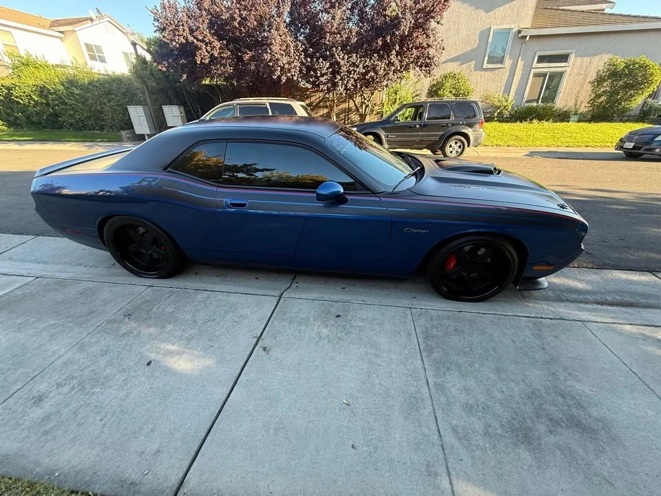 2010 Dodge Challenger 3rd Gen - Image 4 of 17