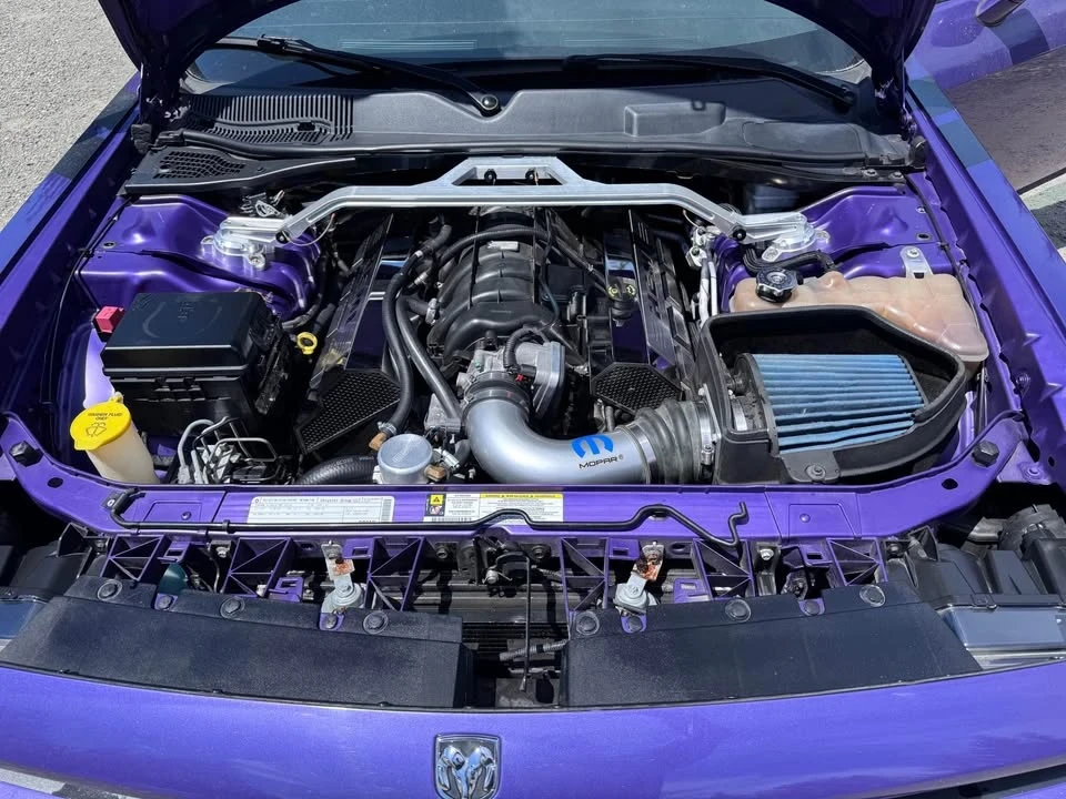 2010 Dodge Challenger 3rd Gen - Image 10 of 12