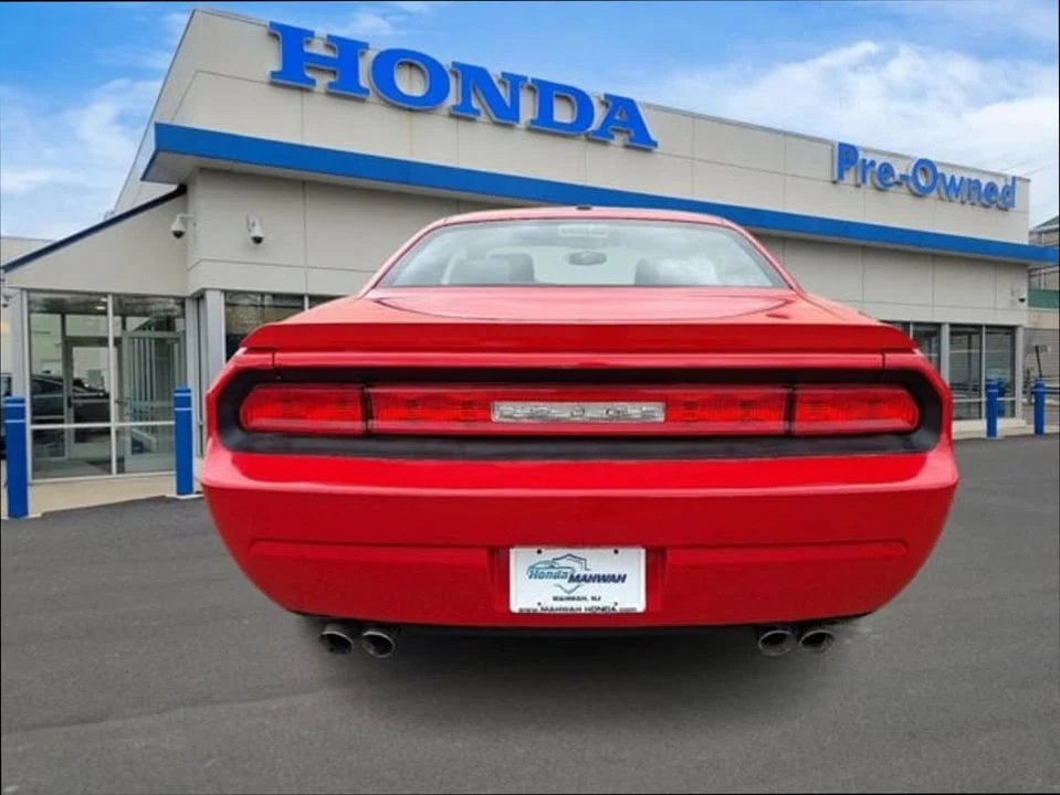 2010 Dodge Challenger 3rd Gen - Image 6 of 13