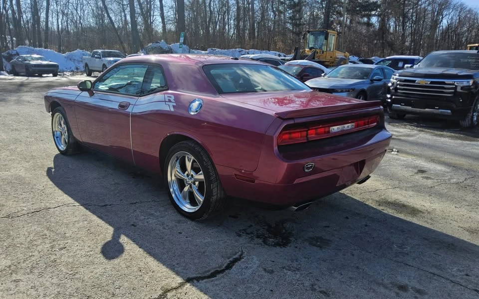 2010 Dodge Challenger 3rd Gen - Image 7 of 16