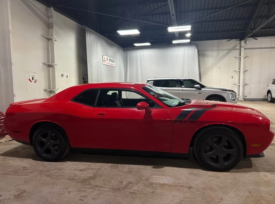 2010 Dodge Challenger 3rd Gen - Image 4 of 6