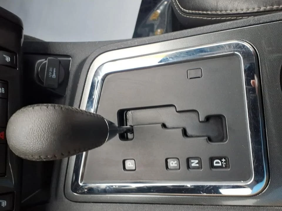 2010 Dodge Challenger 3rd Gen - Image 18 of 19