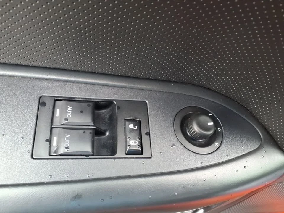 2010 Dodge Challenger 3rd Gen - Image 11 of 19