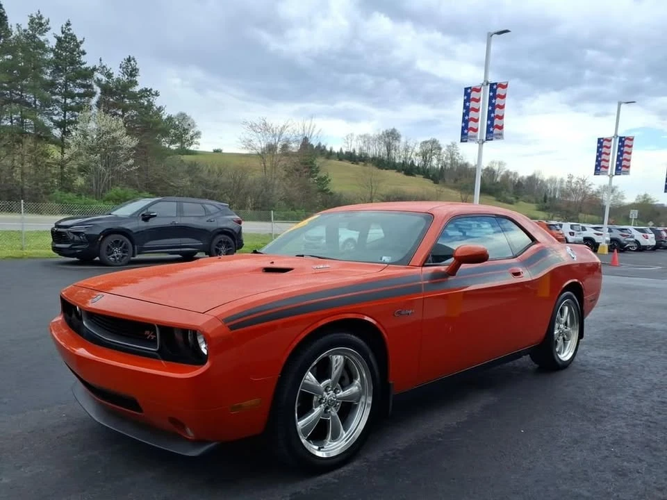 2010 Dodge Challenger 3rd Gen - Image 3 of 19