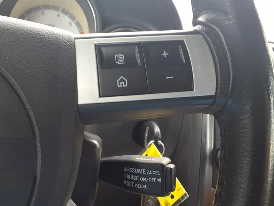 2010 Dodge Challenger 3rd Gen - Image 14 of 19