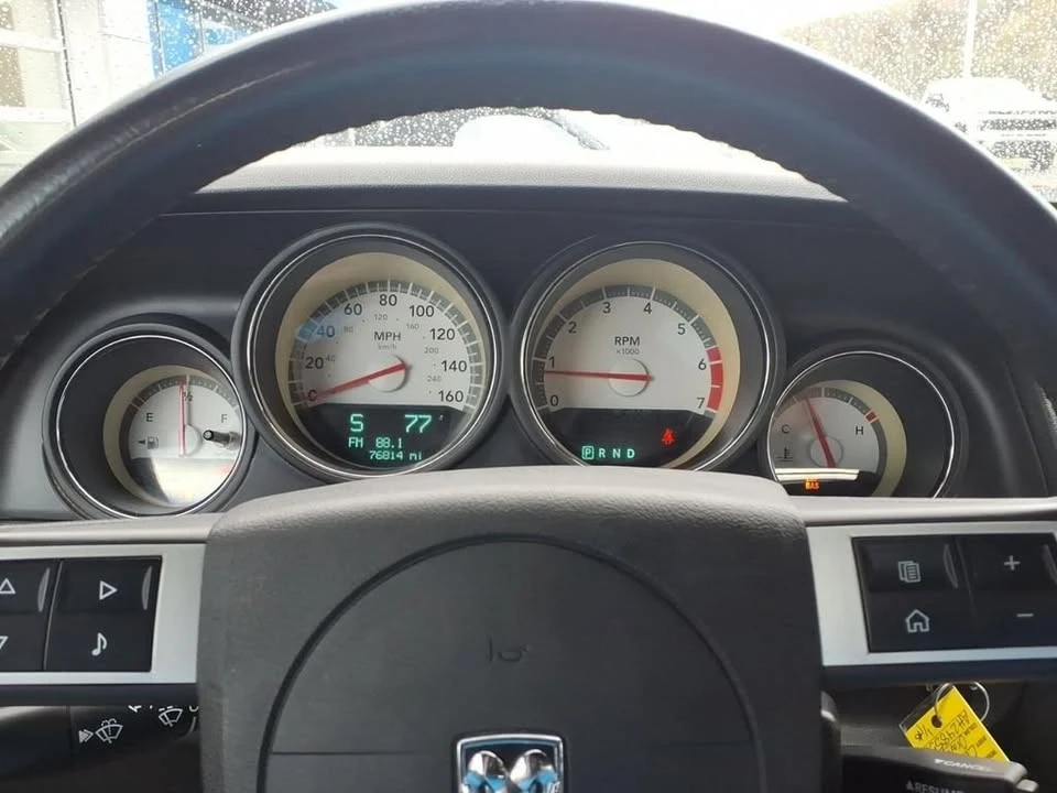 2010 Dodge Challenger 3rd Gen - Image 12 of 19