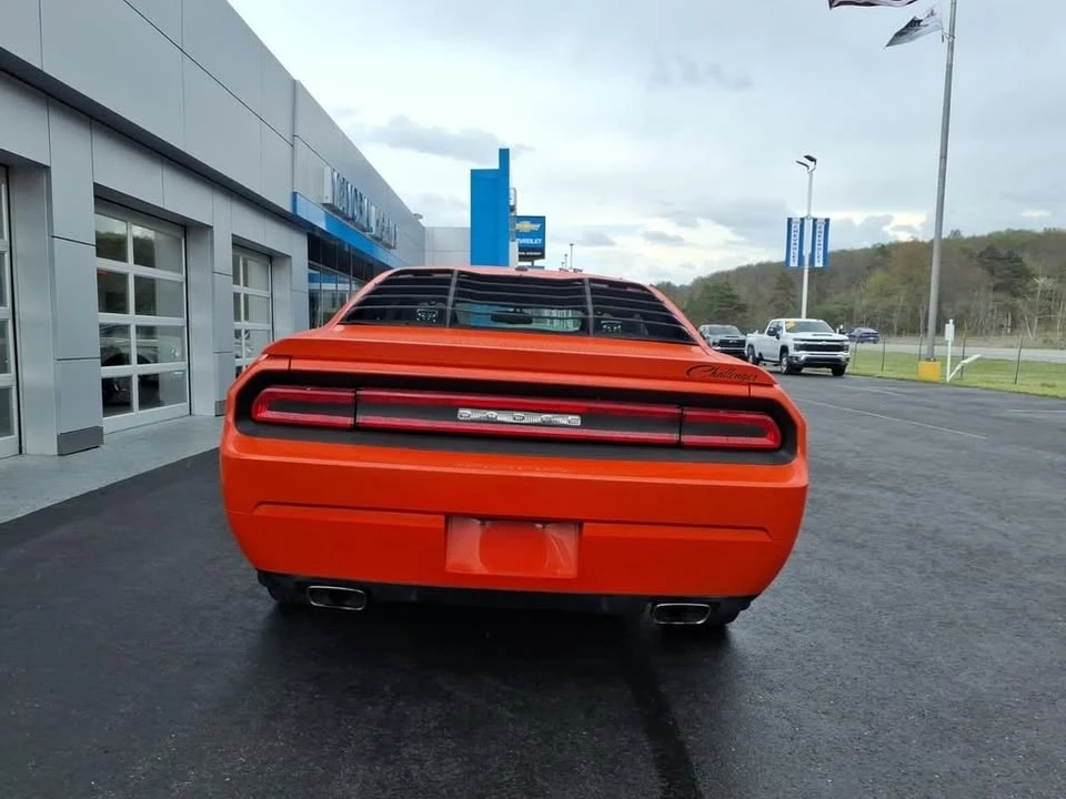 2010 Dodge Challenger 3rd Gen - Image 5 of 19