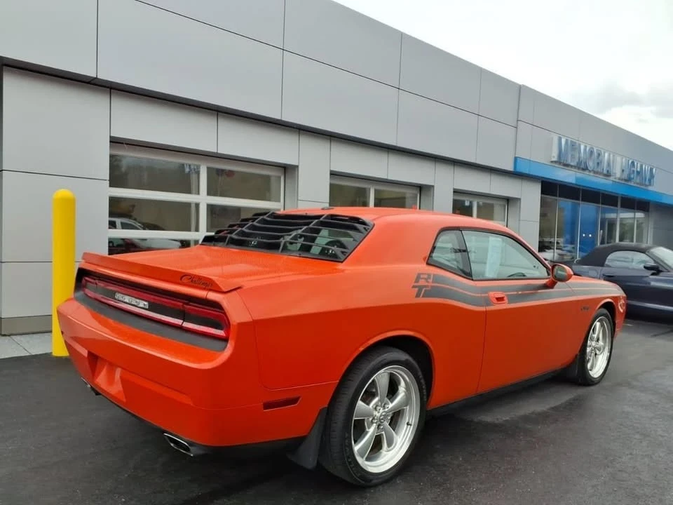 2010 Dodge Challenger 3rd Gen - Image 6 of 19