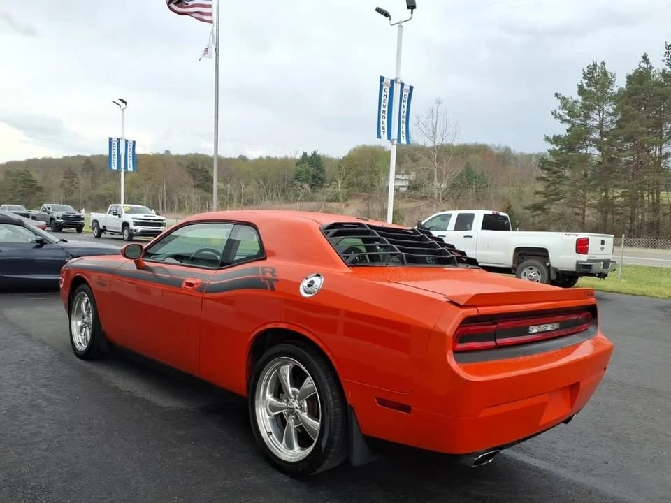 2010 Dodge Challenger 3rd Gen - Image 4 of 19