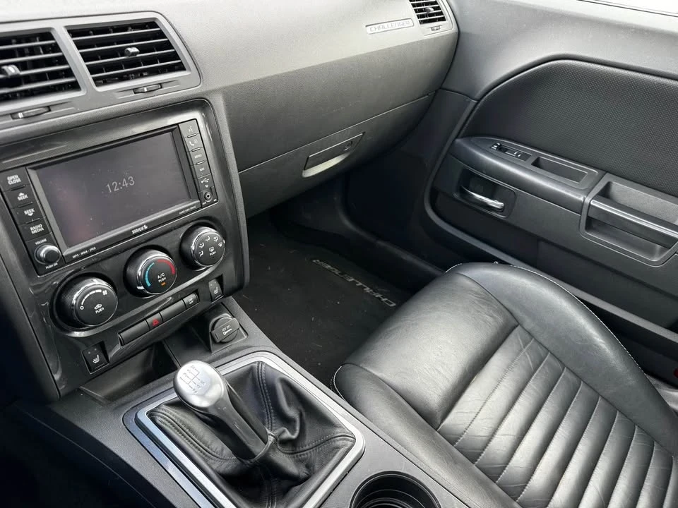 2010 Dodge Challenger 3rd Gen - Image 15 of 15