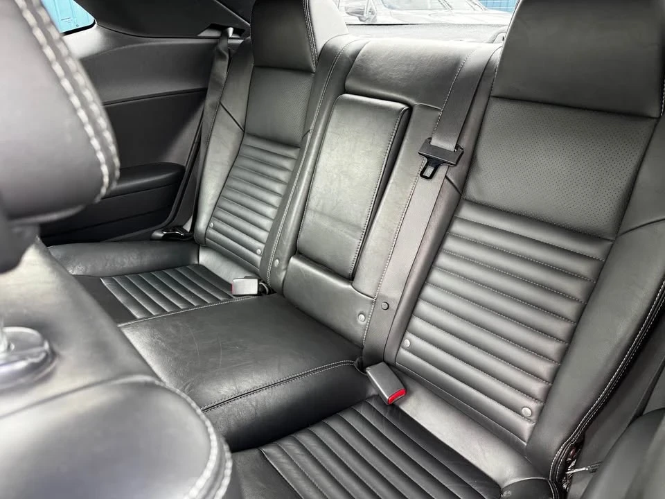 2010 Dodge Challenger 3rd Gen - Image 11 of 15