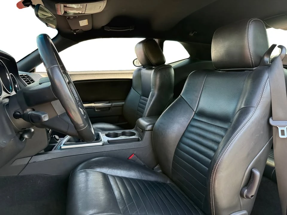 2010 Dodge Challenger 3rd Gen - Image 9 of 20