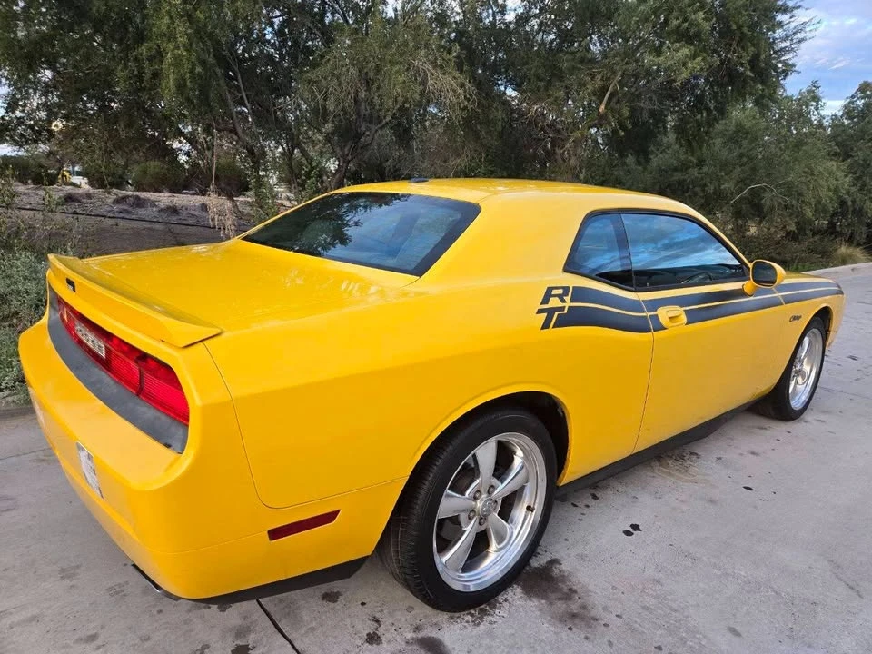 2010 Dodge Challenger 3rd Gen - Image 8 of 20