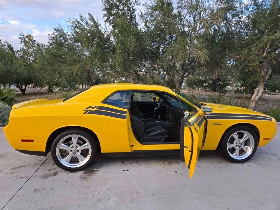 2010 Dodge Challenger 3rd Gen - Image 4 of 20