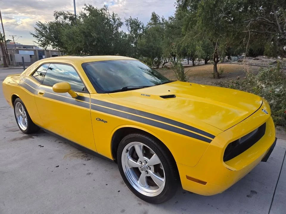 2010 Dodge Challenger 3rd Gen - Image 2 of 20