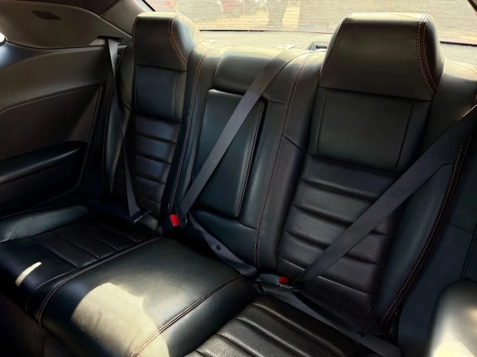 2010 Dodge Challenger 3rd Gen - Image 17 of 18