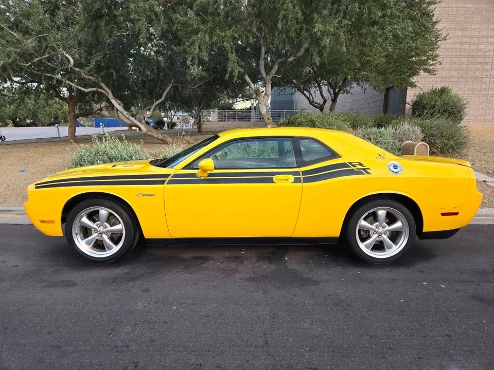 2010 Dodge Challenger 3rd Gen - Image 3 of 20