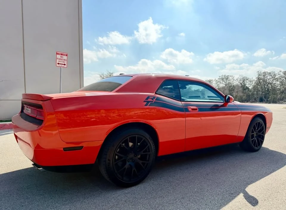 2010 Dodge Challenger 3rd Gen - Image 4 of 18