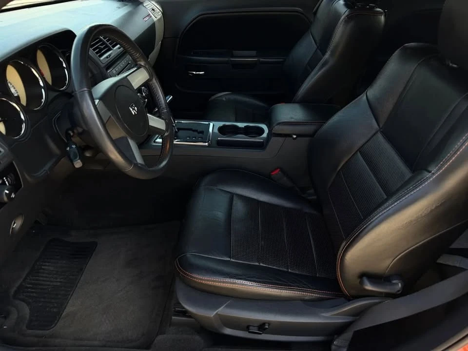 2010 Dodge Challenger 3rd Gen - Image 13 of 18