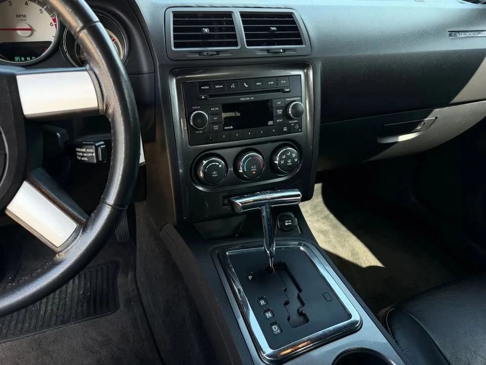 2010 Dodge Challenger 3rd Gen - Image 15 of 18