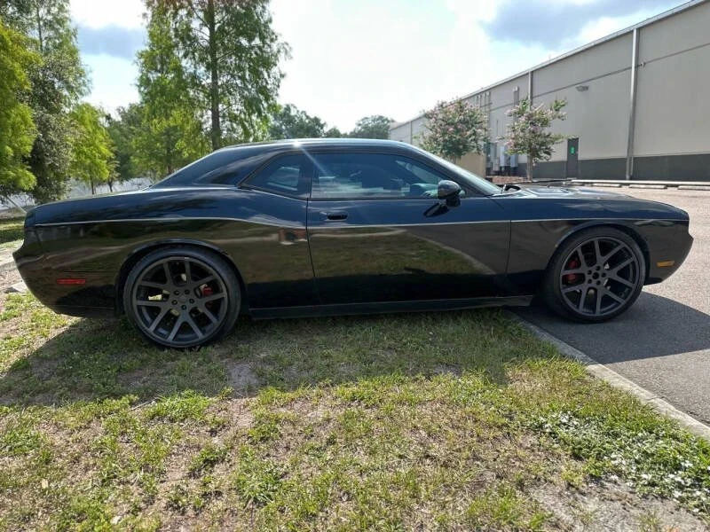 2010 Dodge Challenger 3rd Gen - Image 7 of 19
