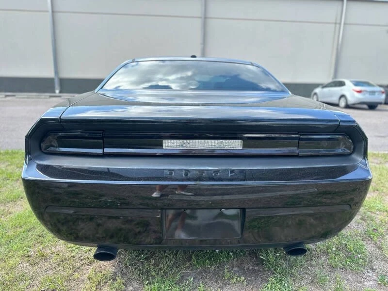 2010 Dodge Challenger 3rd Gen - Image 5 of 19
