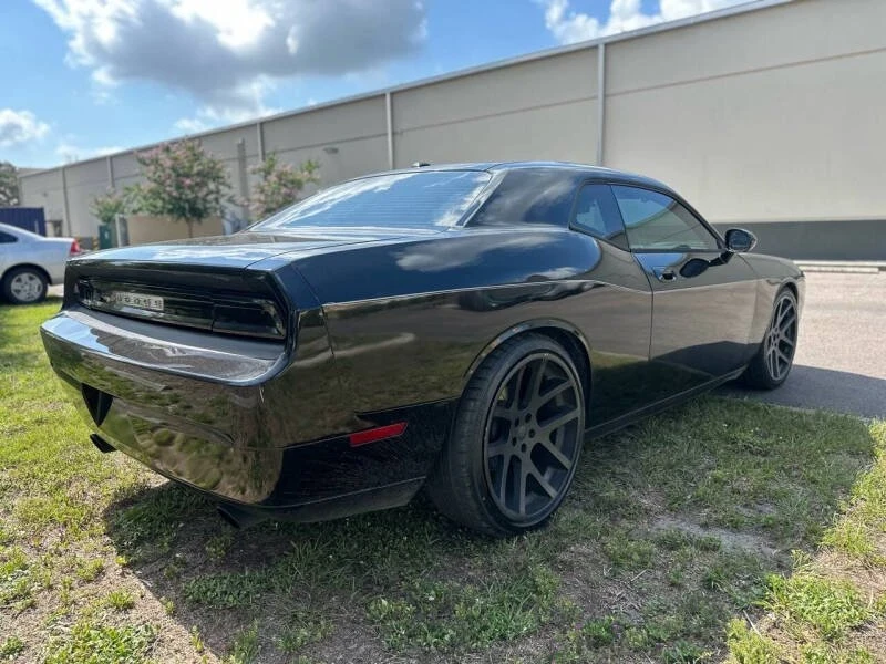 2010 Dodge Challenger 3rd Gen - Image 6 of 19