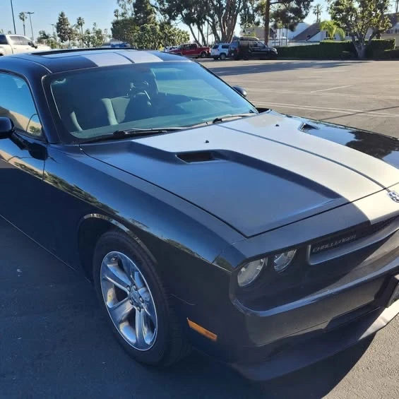 2010 Dodge Challenger 3rd Gen - Image 10 of 11